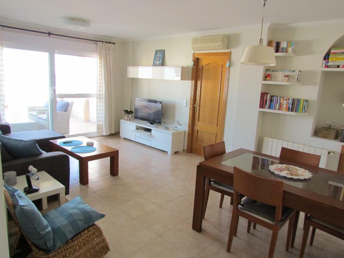 Beach Front Line Penthouse In Алтеа Екстериор снимка