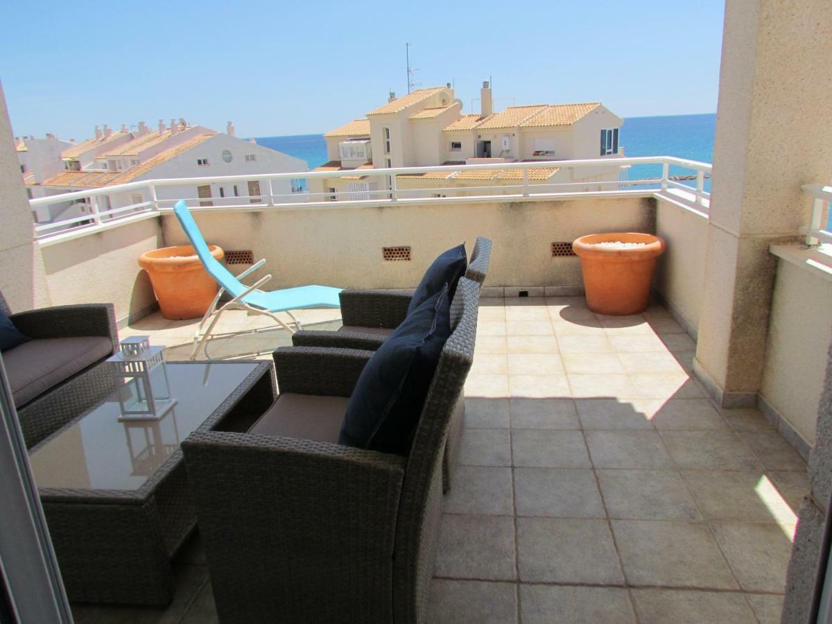 Beach Front Line Penthouse In Алтеа Екстериор снимка